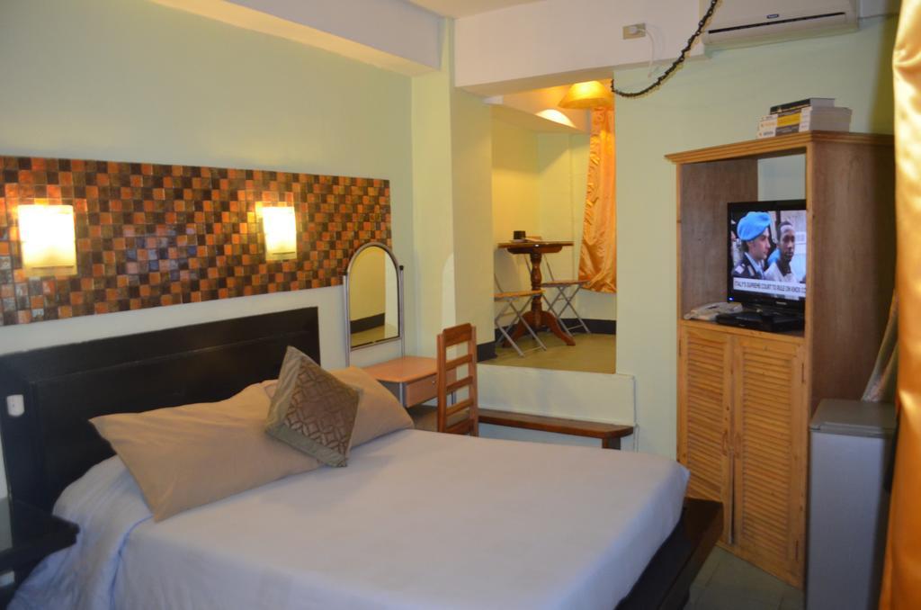 Saint Illian'S Inn Makati Makati City Esterno foto
