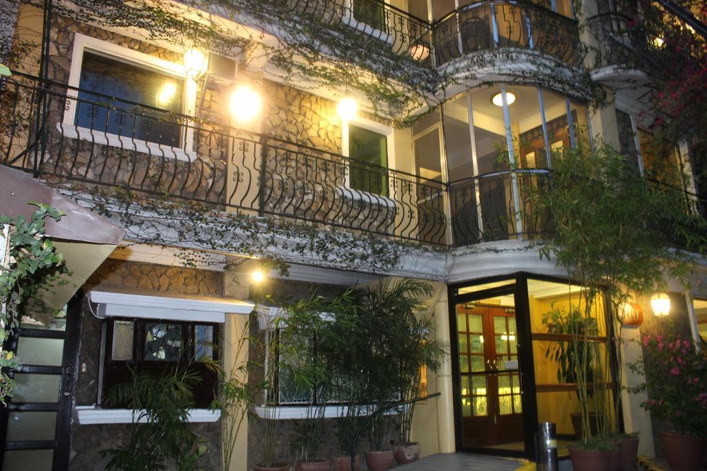 Saint Illian'S Inn Makati Makati City Esterno foto