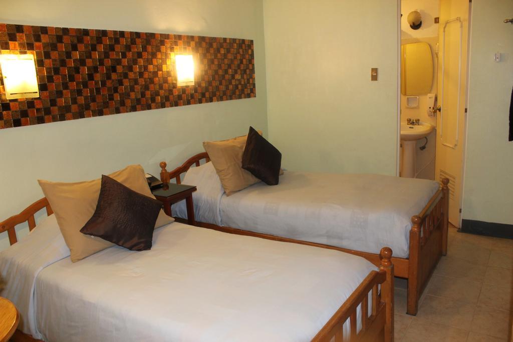 Saint Illian'S Inn Makati Makati City Esterno foto