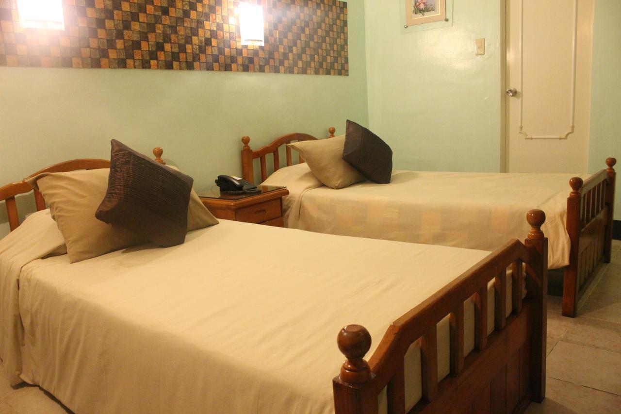 Saint Illian'S Inn Makati Makati City Esterno foto