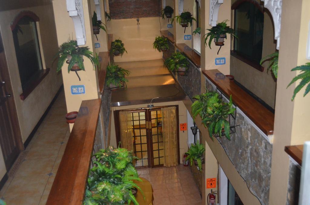 Saint Illian'S Inn Makati Makati City Esterno foto