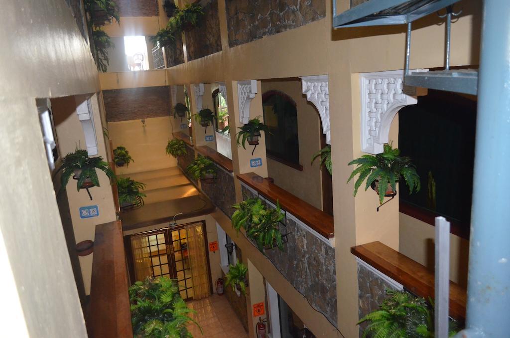 Saint Illian'S Inn Makati Makati City Esterno foto
