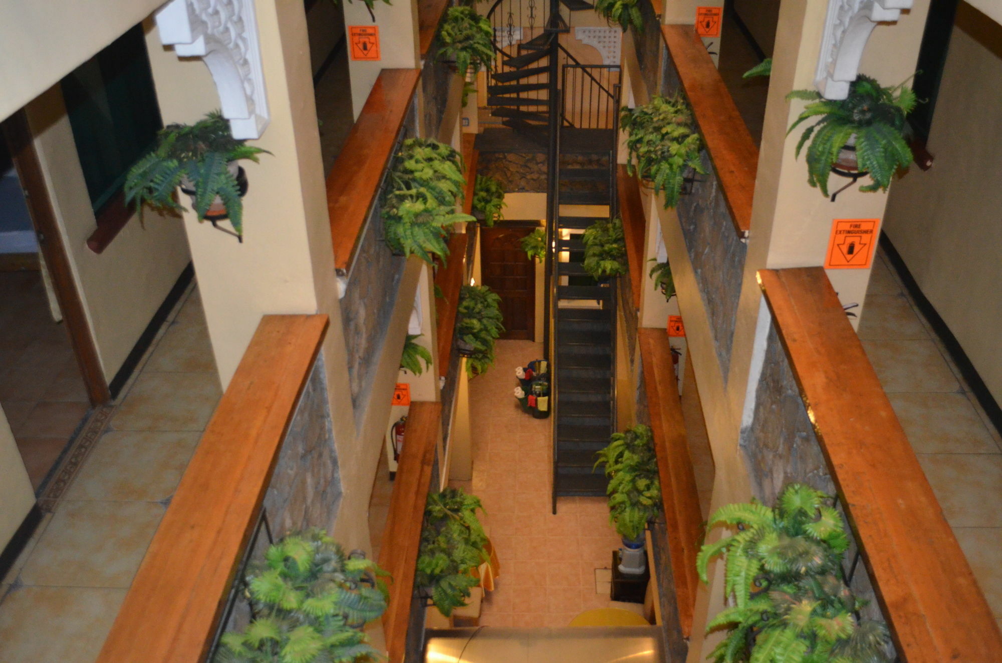 Saint Illian'S Inn Makati Makati City Esterno foto